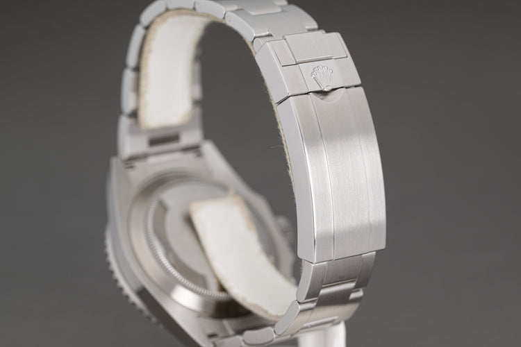 2022 Rolex Submariner 126610LV "Starbucks" Box, Card & Hangtag