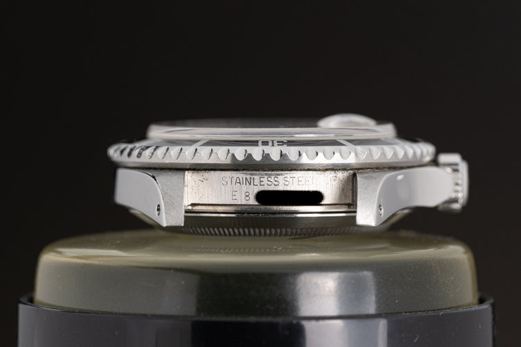 1990 Rolex Submariner 16610 Creamy Tritium Lume Plots & Hands, Box & Hangtag