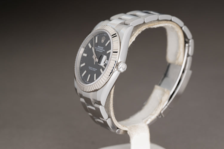 2023 Rolex 41mm Datejust 126334 Black Dial Fluted Bezel Oyster Bracelet w/ Card