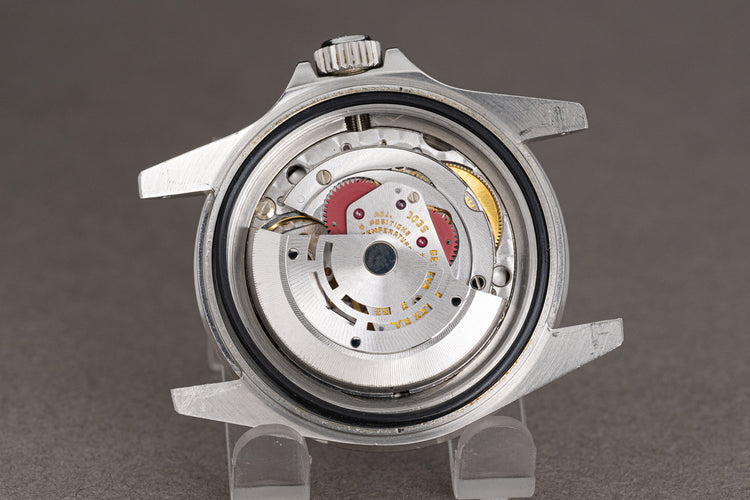 1984 Rolex Submariner 16800 Glossy Dial White Gold Surround Markers Creamy Lume Plots & Hands