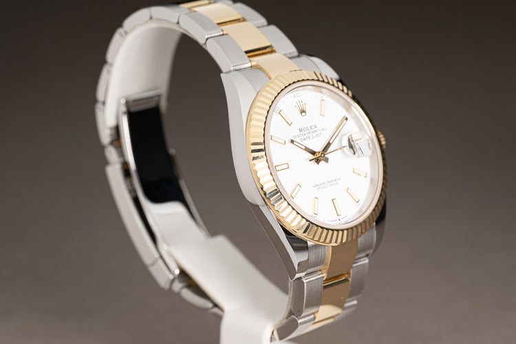 2020 Rolex 126333 18k/St Oyster Bracelet Datejust 41mm White Dial w/ Box, Card, Booklets & Hangtags