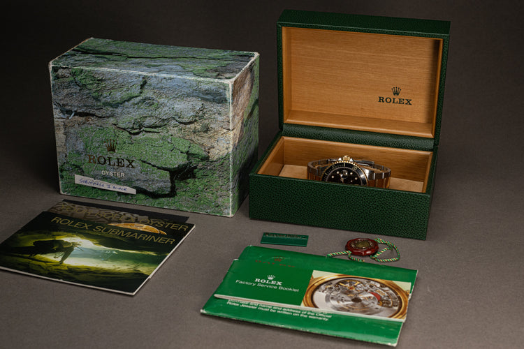 1993 Rolex 16613 18K/ST Submariner Black dial w/ Box, Booklets & Hangtags