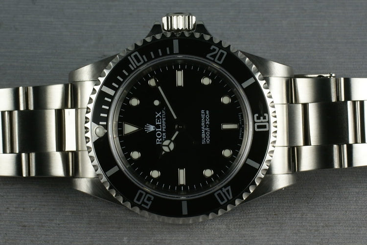 Rolex Submariner 14060 Z serial with box and Papers