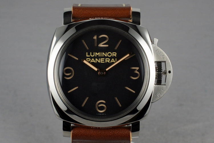 Panerai PAM 372 with Box and Papers