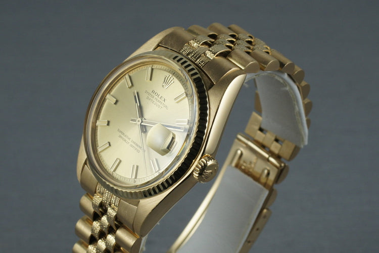 1972 Rolex Uncommon Datejust 1611 18K with bracelet with Fat Boy Dial