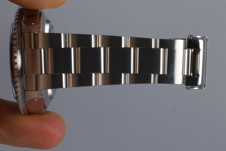 2001 Rolex Sea Dweller 16600