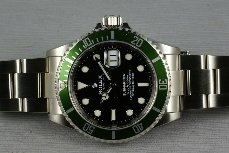 Rolex Green Submariner 16610LV Box and Papers