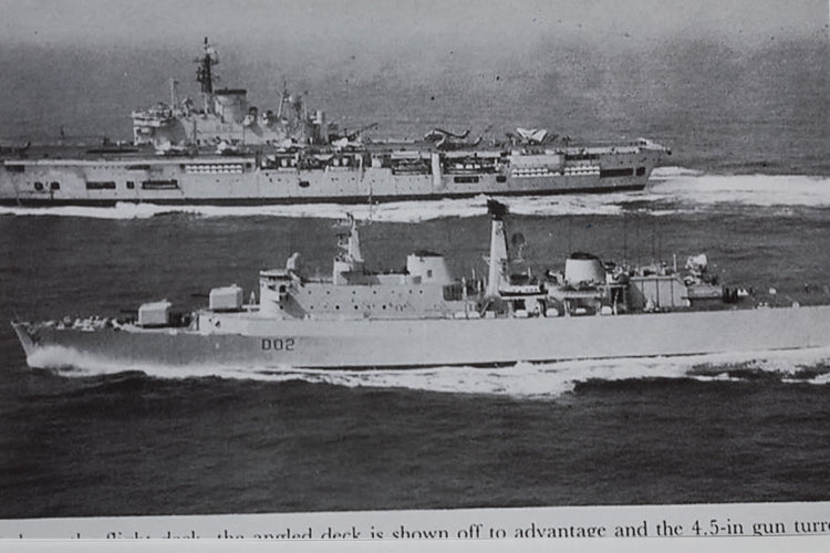 1963 Rolex Submariner 5513 Pointed Crown Guard Case with Gilt Underline Dial with Royal Navy Dive History