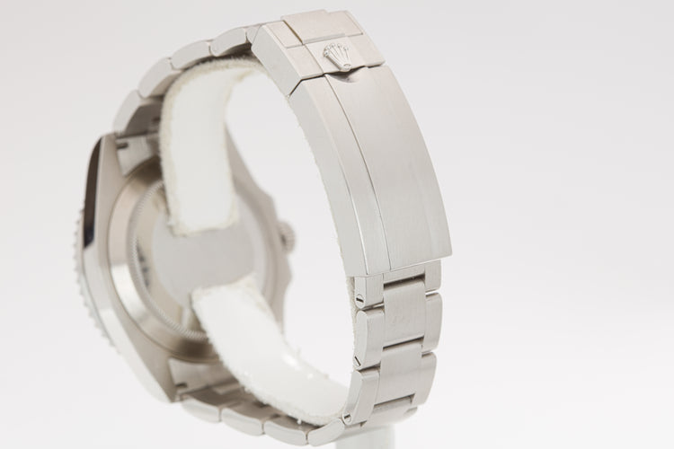 2020 Rolex Submariner 124060 41mm Box, Card, Booklets, hangtags