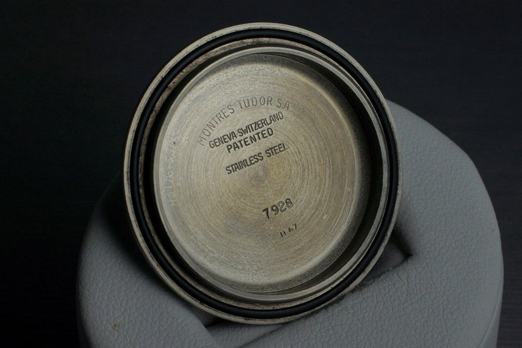1964 Tudor Submariner 7928 PCG Gilt Chapter Ring Dial