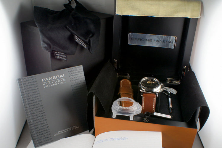Panerai PAM 372 with Box and Papers
