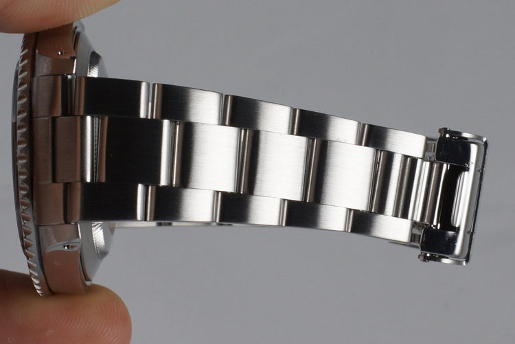2003 Rolex Submariner 14060M