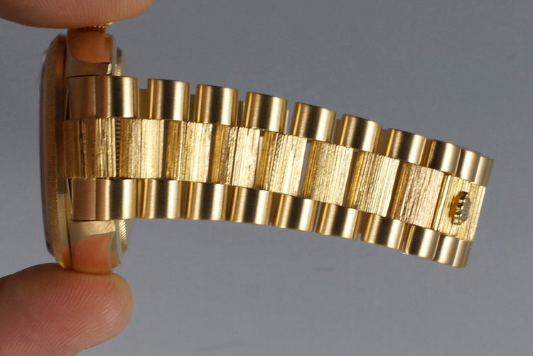 1982 Rolex YG Bark Day Date 18078 Champagne Linen Dial