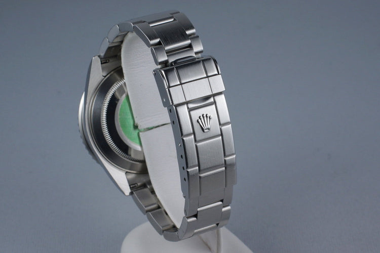 2004 Rolex Green Submariner 16610V with Box and Papers (FULL SET)