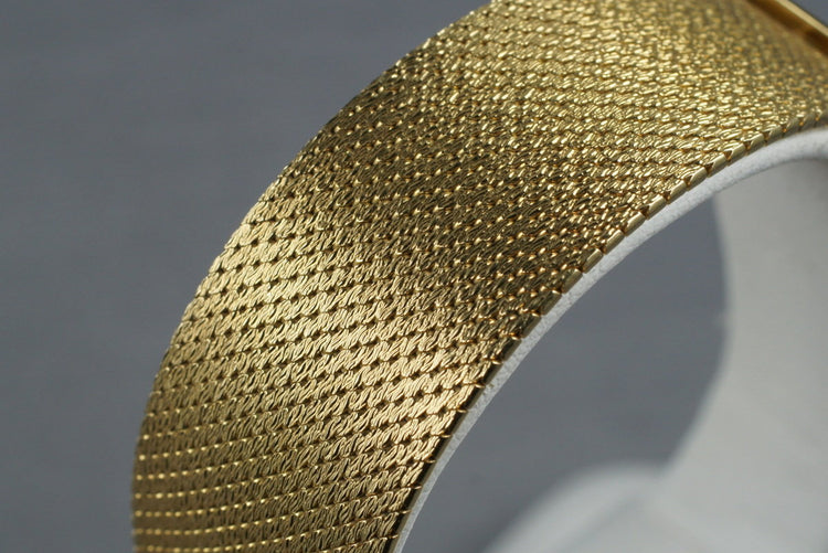 Vintage Audemars Piguet 18K with Mesh Bracelet and Box and Papers