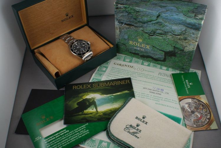 1999 Rolex Submariner 16610 Box and Papers