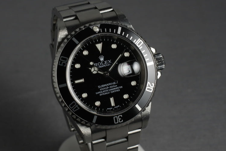 2001 Rolex Submariner 16610 Box and Papers