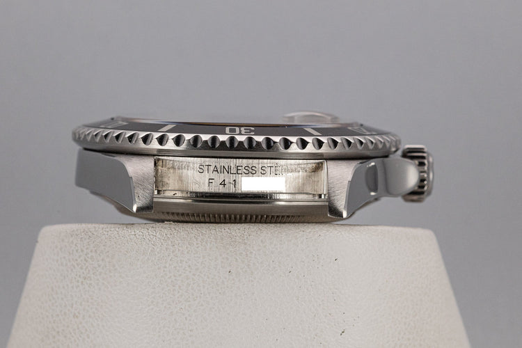 2003 Rolex Submariner 16610T