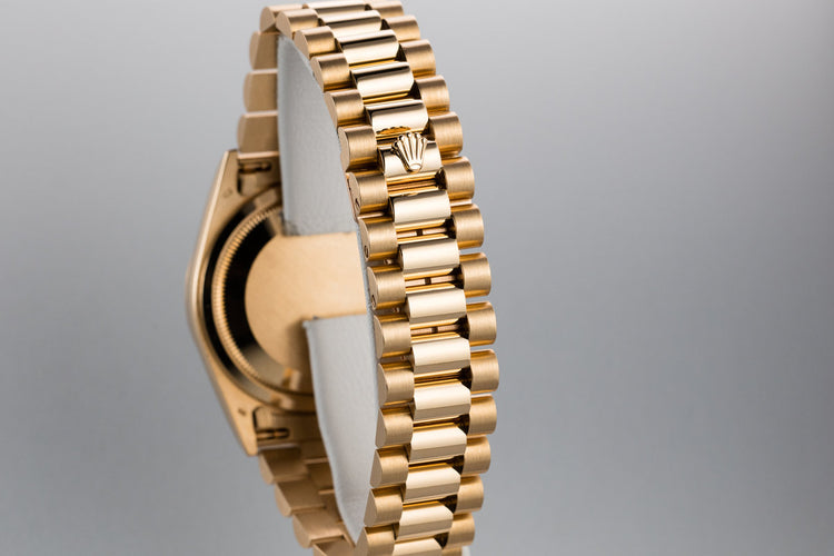 1995 Rolex 18K Day-Date 18238 with Service Papers