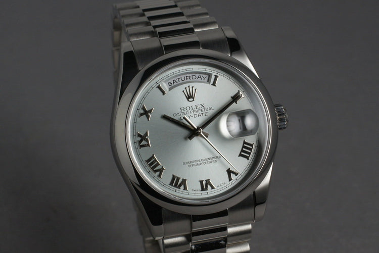 2001 Platinum President 118206 with Glacier Blue Dial