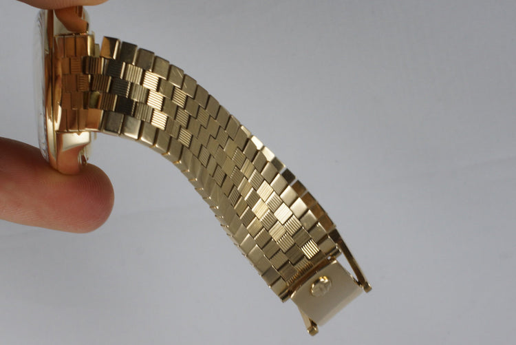 1955 YG Patek Philippe Calatrava 2526 Automatic with White Enamel Dial with Archive Papers