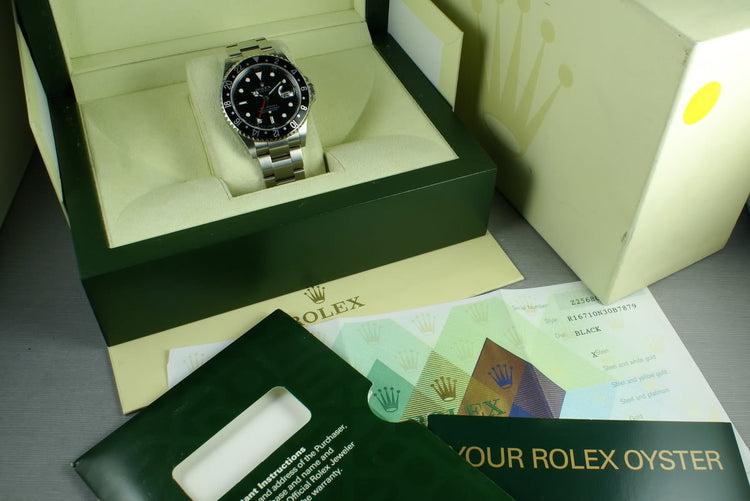 Rolex GMT 16710 Z serial with Box and Papers