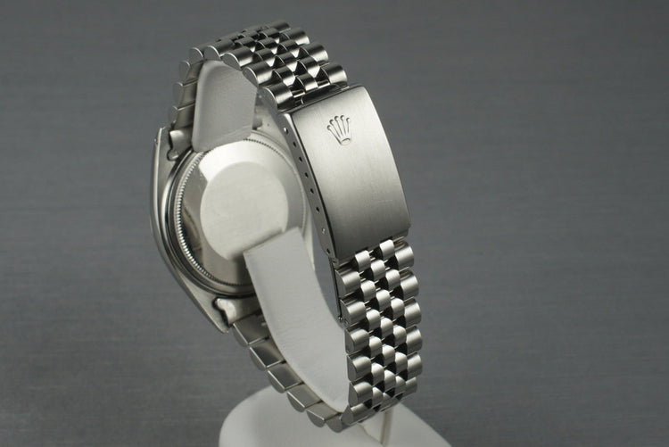 Vintage Rolex DateJust 1601 with Silver Linen Dial