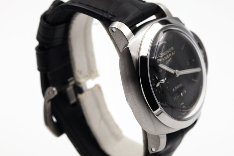 2016 Panerai PAM 233 1950 GMT 8 Days