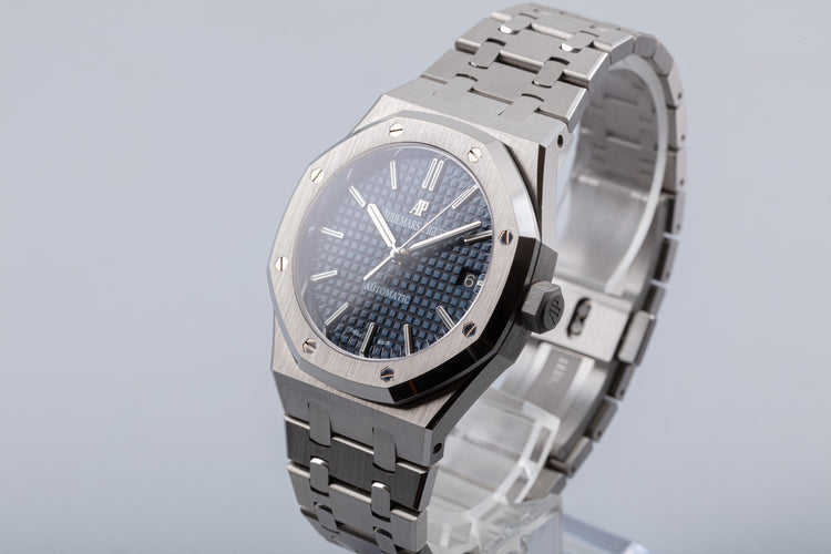 2019 Audemars Piguet 15450ST.OO Royal Oak 37mm St/St Blue Dial Box And Card