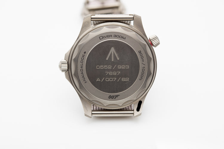 2020 Omega Seamaster 300M '007 Edition James Bond "No Time To Die" 210.90.42.20.01.001 Titanium with Box, Wallet & Cards