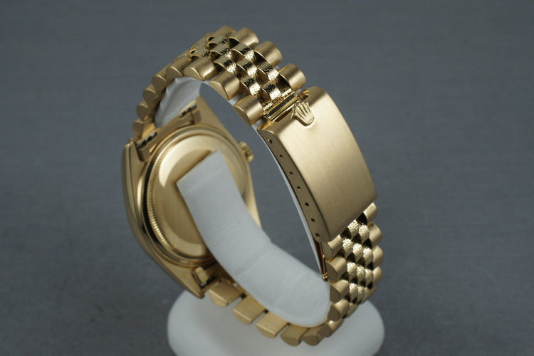 1972 Rolex Uncommon Datejust 1611 18K with bracelet with Fat Boy Dial