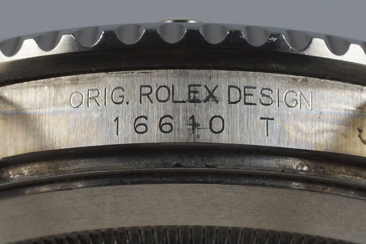 2005 Rolex Submariner 16610