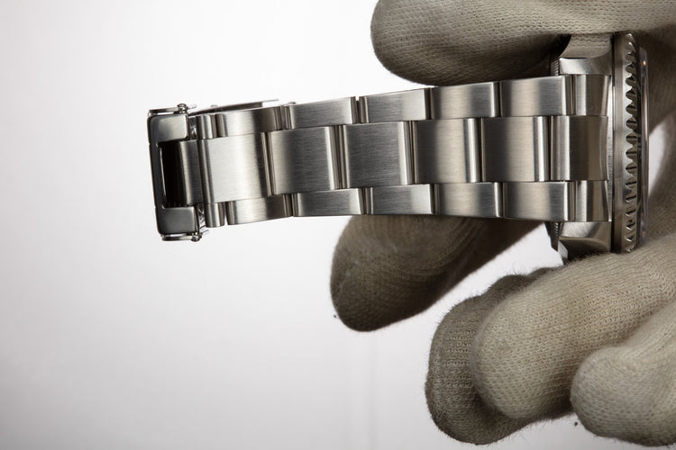 2005 Rolex Sea-Dweller 16600 with Box and Papers