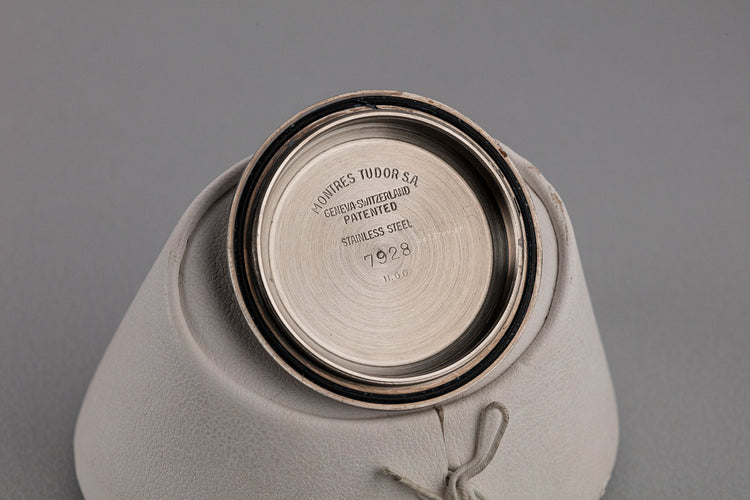 1960 Tudor Submariner 7928 Pointed Crown Guard Case with Tropical Gilt Dial