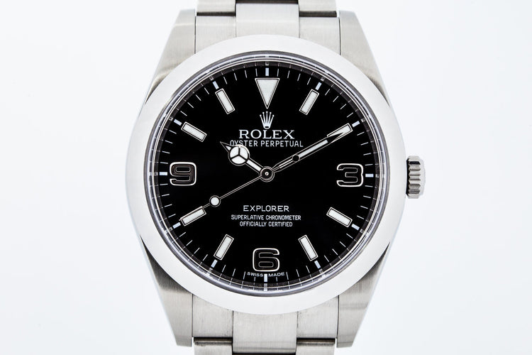 2015 Explorer 214270 with Box and Papers