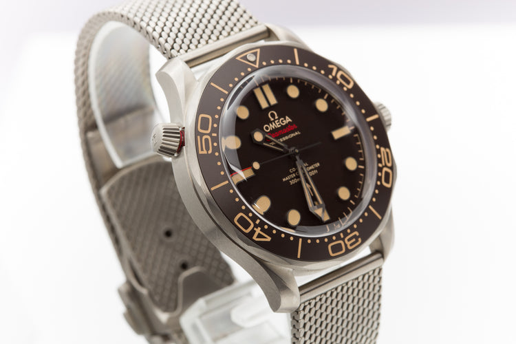 2020 Omega Seamaster 300M '007 Edition James Bond "No Time To Die" 210.90.42.20.01.001 Titanium with Box, Wallet & Cards