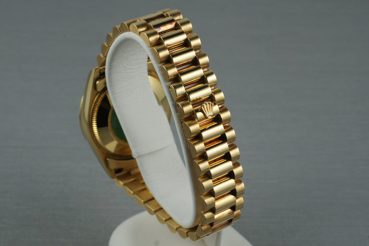 1986 Rolex 18K MidSize Datejust 68278