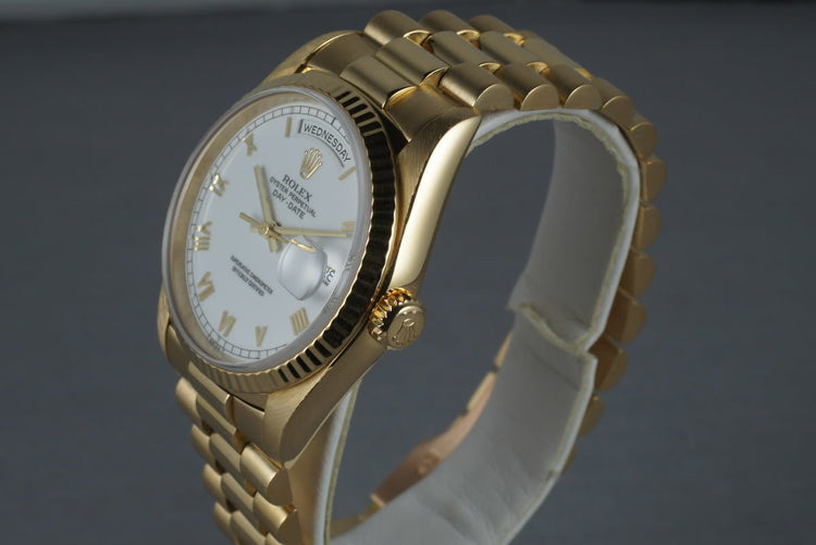 President Ref: 18238 with white Roman Dial