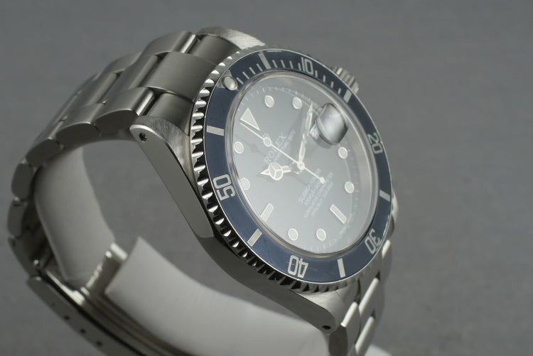 1999 Rolex Submariner 16610 Box and Papers