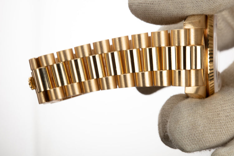 1984 Rolex 18K Day-Date 18038 with Matte Champagne Dial