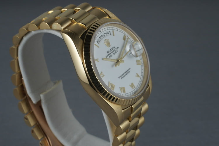 President Ref: 18238 with white Roman Dial