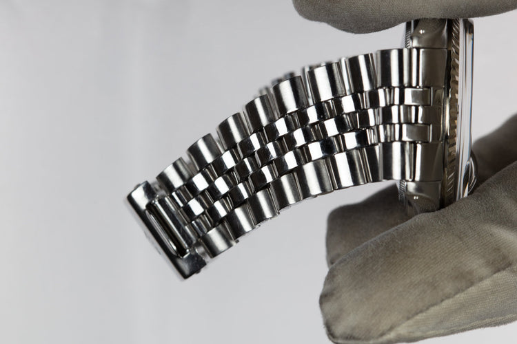 1972 Rolex DateJust 1601 with Silver Sigma Linen Dial