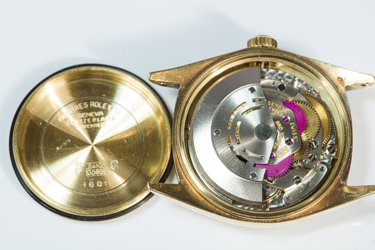 1969 Rolex 18k DateJust 1601 with Linen Dial