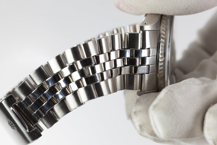 1971 Rolex Datejust 1601 Silver Non-Lume Dial with Box and Papers