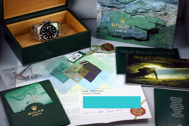 2004 Rolex Green Submariner 16610V with Box and Papers (FULL SET)