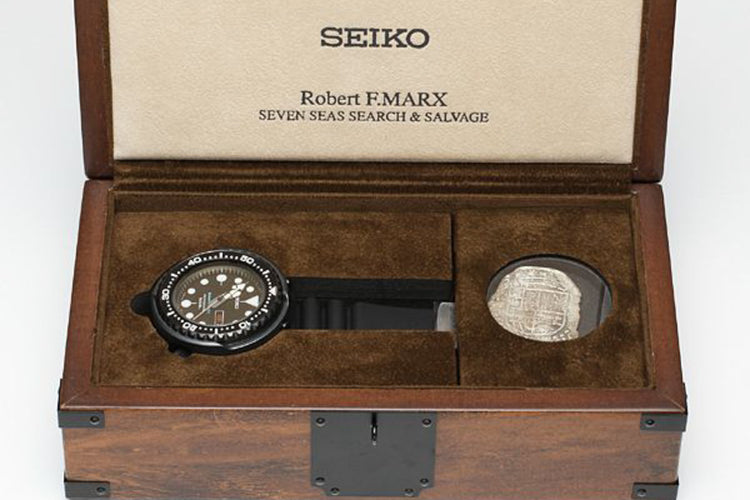1977 Rolex Submariner 5512 with Mark 1Maxi Dial owned by Robert F Marx "the true father of underwater archaeology"