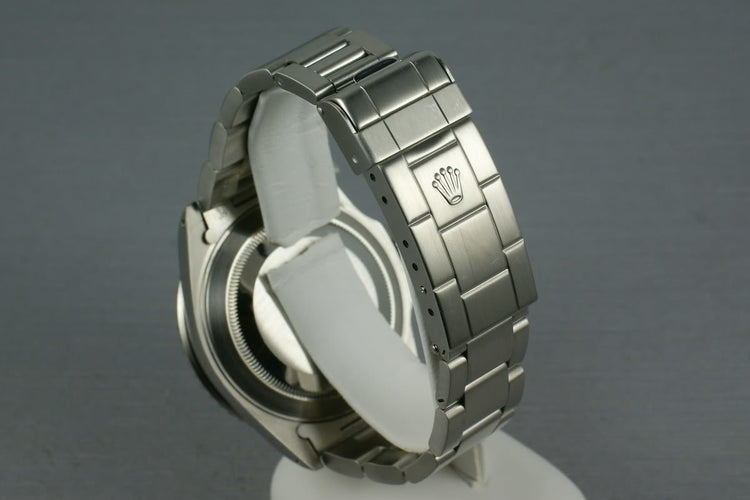 Rolex Submariner 16610 Box and Papers A serial