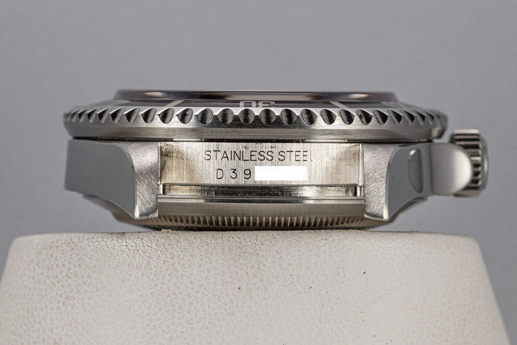 2005 Rolex Sea-Dweller 16600 with Box and Papers