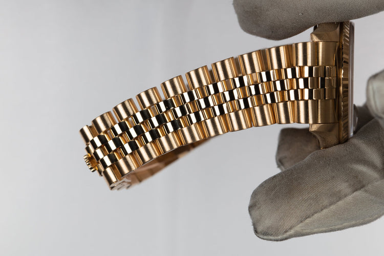 2001 Rolex 18K YG Rolex DateJust 16238 White Dial