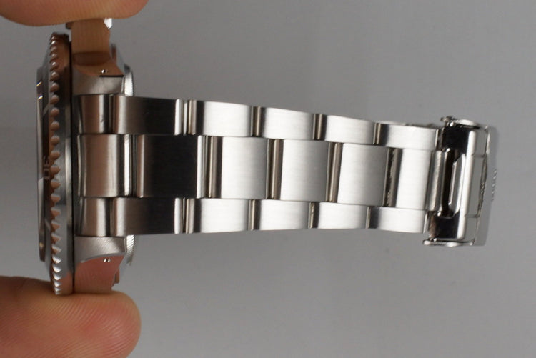 1983 Rolex Sea Dweller 16660 with Hang Tags